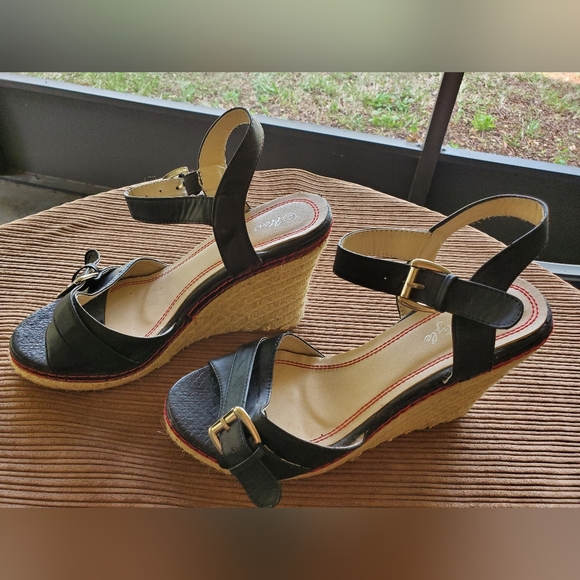 Herstyle Shoes - Women's open toe platform ankle strap open toe wedge sandals. Size 11.